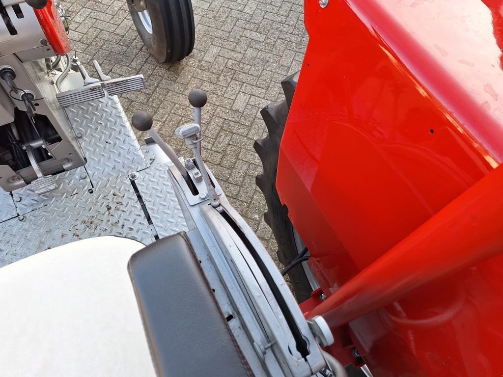 Traktor des Typs Massey Ferguson 1100 MULTIPOWER, Gebrauchtmaschine in MARIENHEEM (Bild 11)