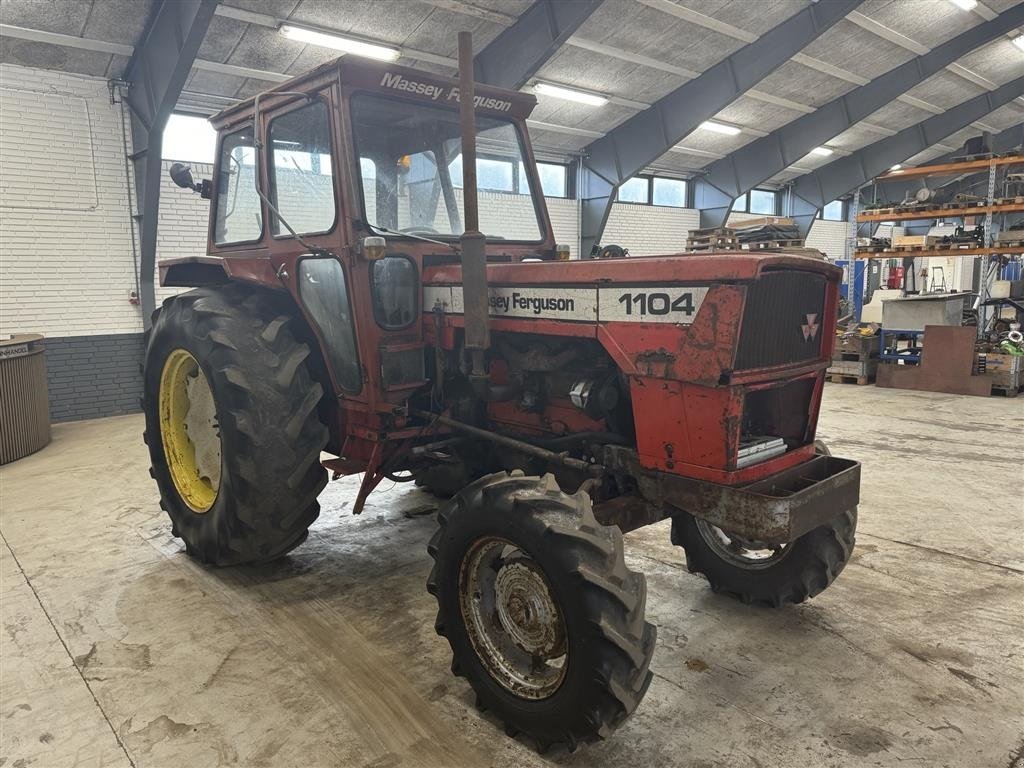 Traktor of the type Massey Ferguson 1104-2WD, Gebrauchtmaschine in Haderup (Picture 7)