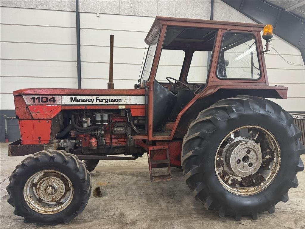 Traktor du type Massey Ferguson 1104-2WD, Gebrauchtmaschine en Haderup (Photo 2)