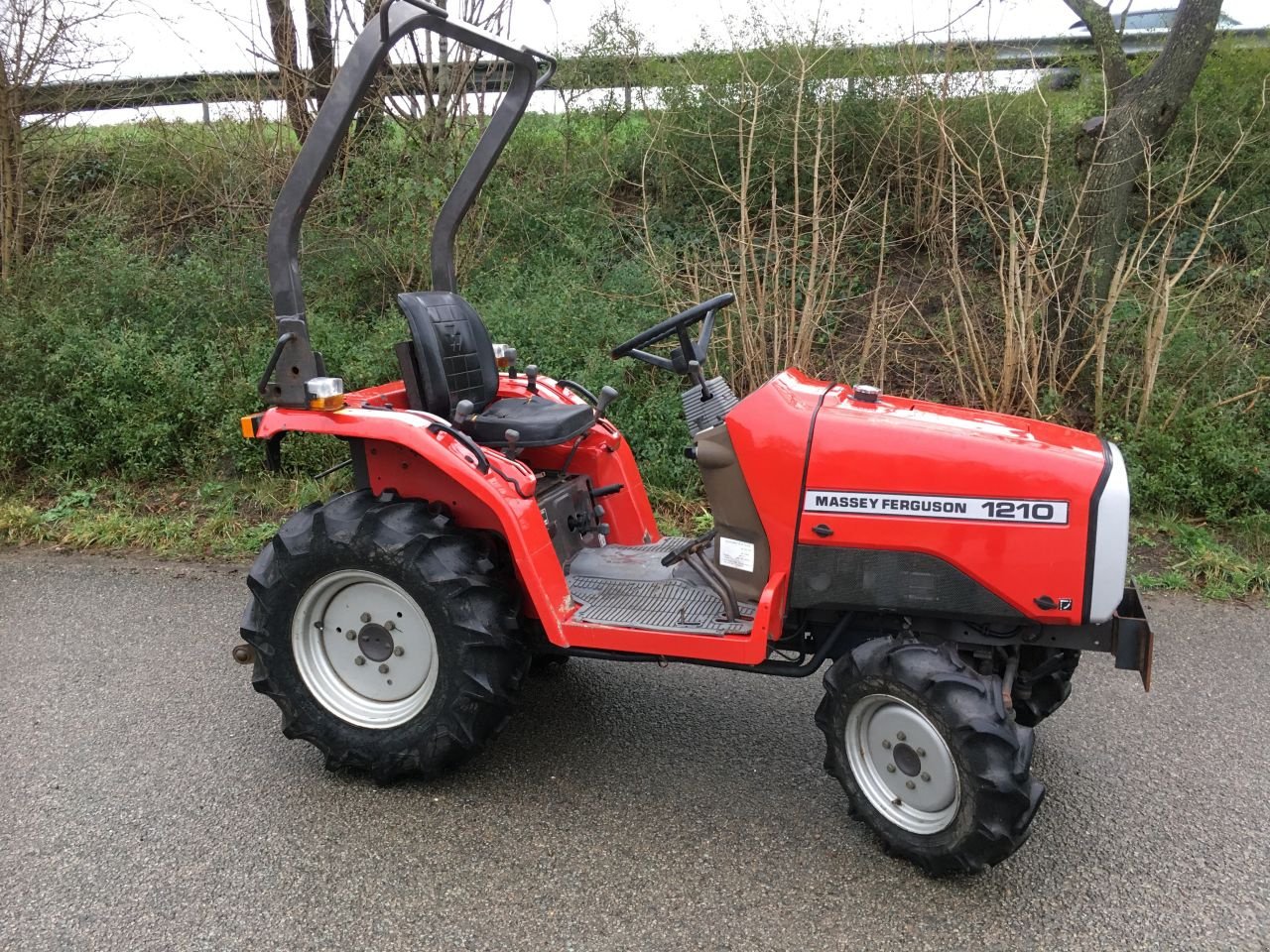 Traktor typu Massey Ferguson 1210, Gebrauchtmaschine v Assen (Obrázek 2)