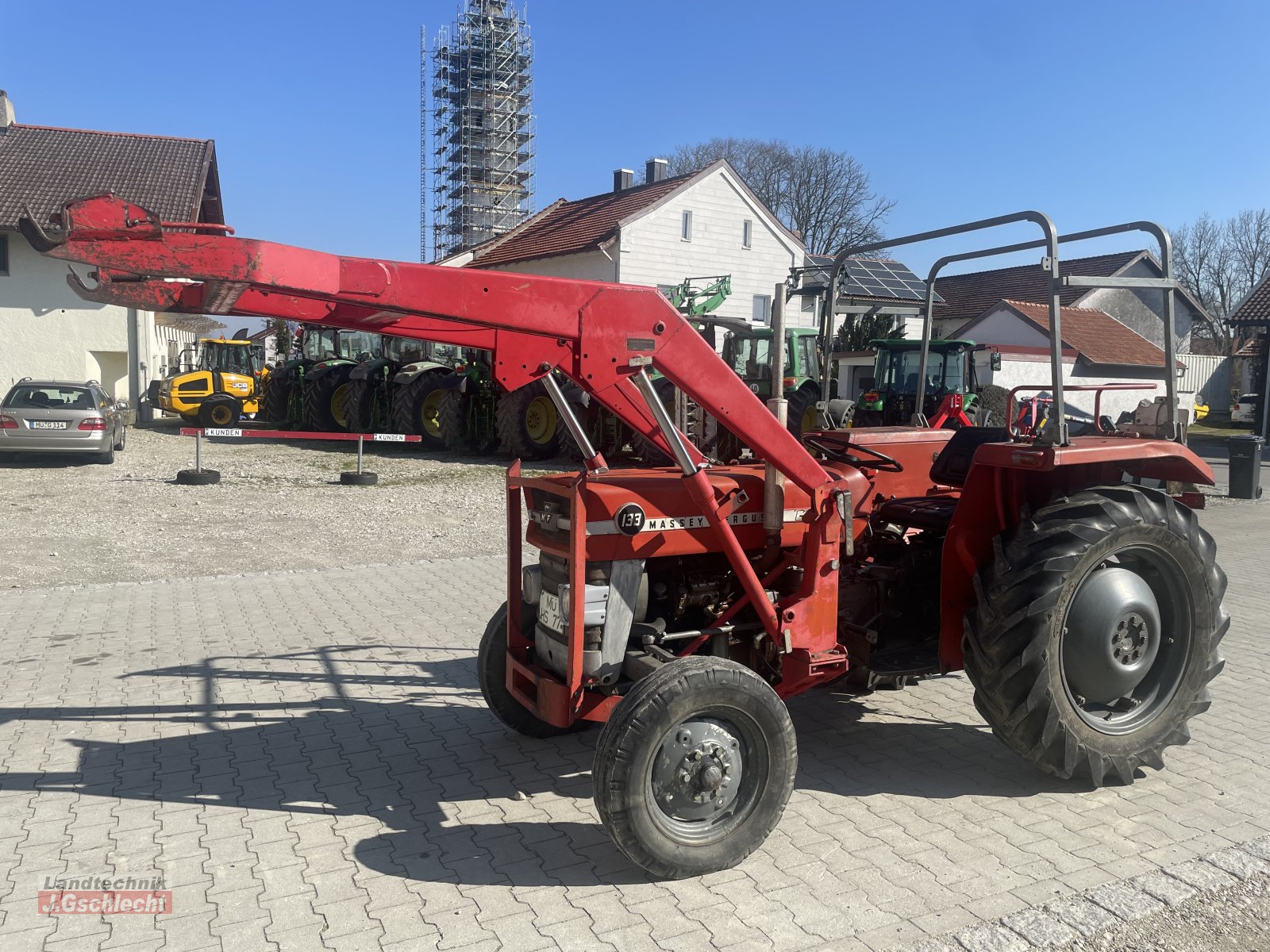 Traktor типа Massey Ferguson 133, Gebrauchtmaschine в Mühldorf (Фотография 8)