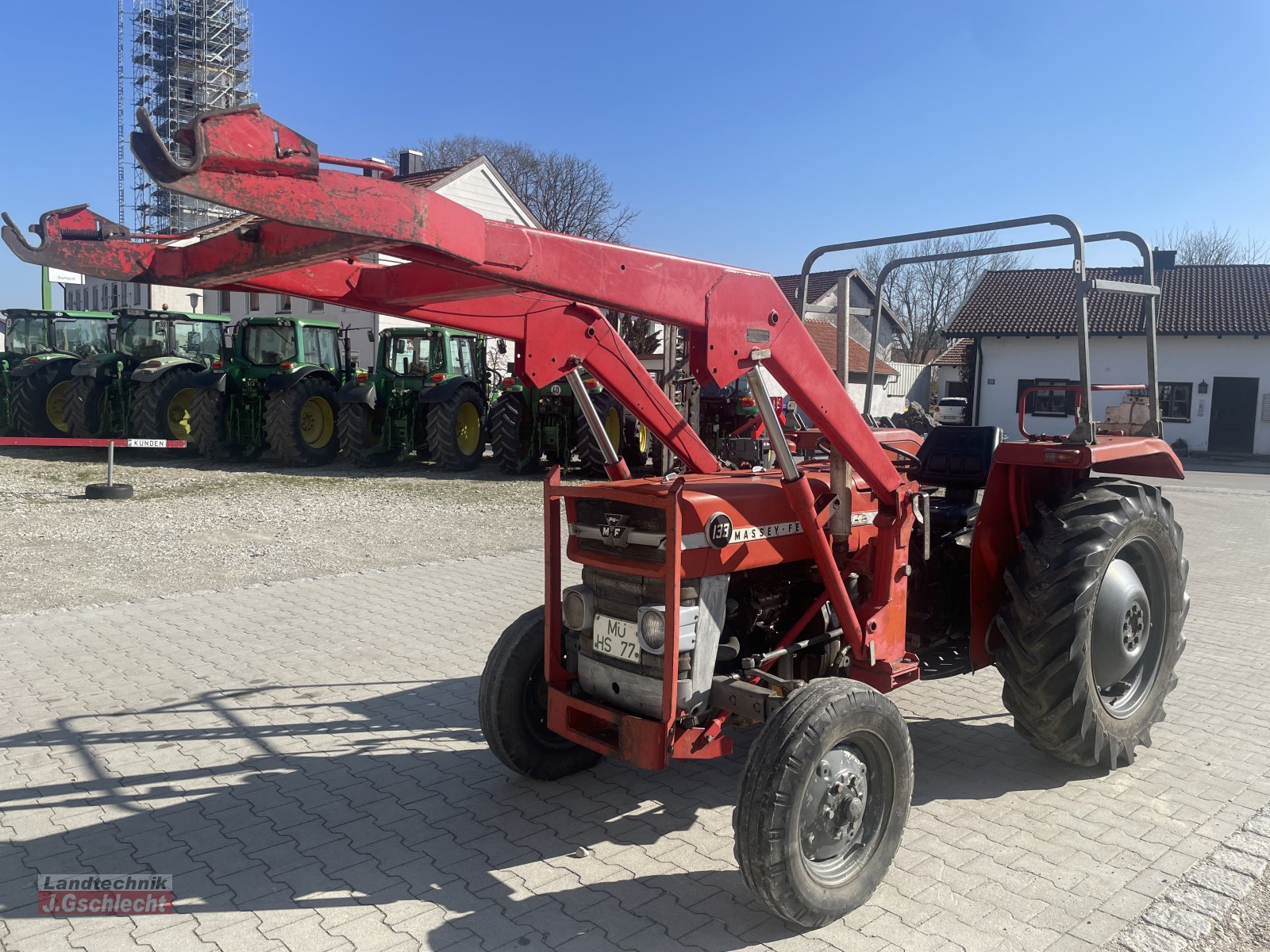 Traktor van het type Massey Ferguson 133, Gebrauchtmaschine in Mühldorf (Foto 12)