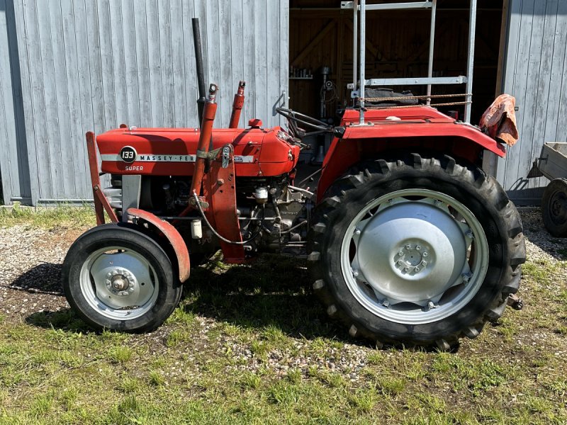 Traktor of the type Massey Ferguson 133, Gebrauchtmaschine in Deining (Picture 1)