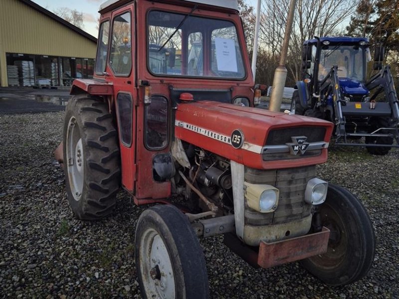 Traktor of the type Massey Ferguson 135 , 3 CYL., Gebrauchtmaschine in Middelfart (Picture 1)