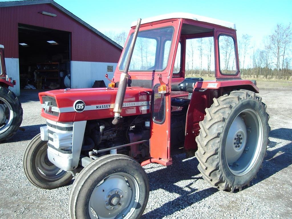 Traktor typu Massey Ferguson 135 8 gears model, Gebrauchtmaschine v Ejstrupholm (Obrázok 2)