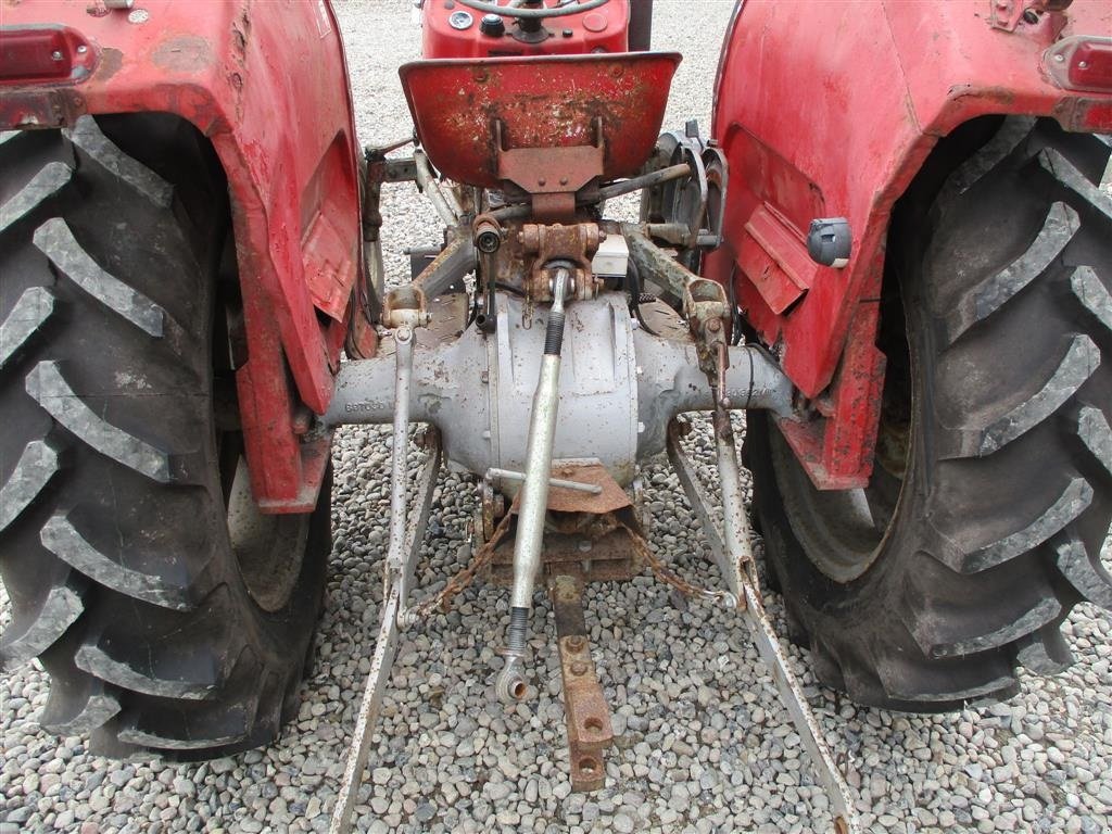 Traktor du type Massey Ferguson 135 Sjælden Benzin MF135. Den starter og går godt, Gebrauchtmaschine en Lintrup (Photo 5)