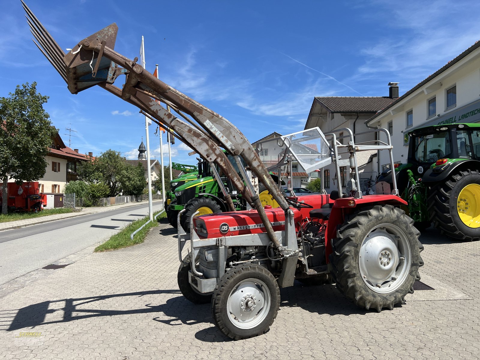 Traktor des Typs Massey Ferguson 135, Gebrauchtmaschine in Söchtenau (Bild 1)