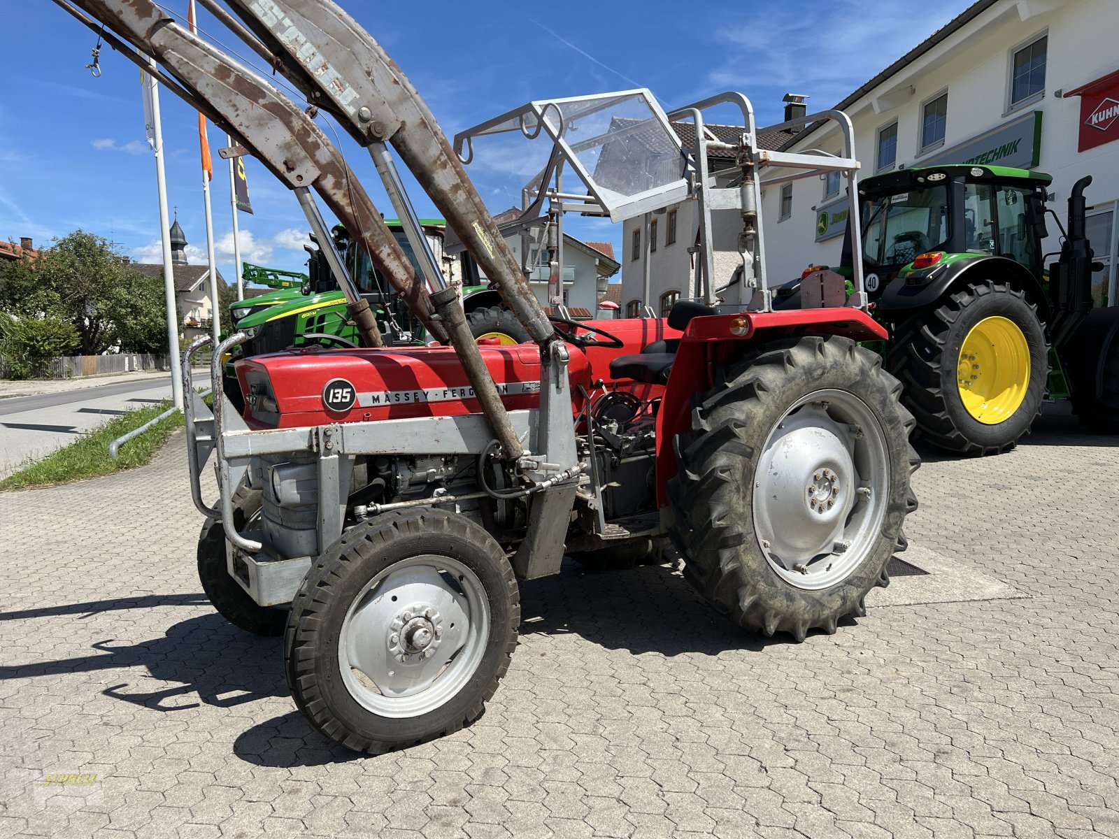 Traktor des Typs Massey Ferguson 135, Gebrauchtmaschine in Söchtenau (Bild 2)