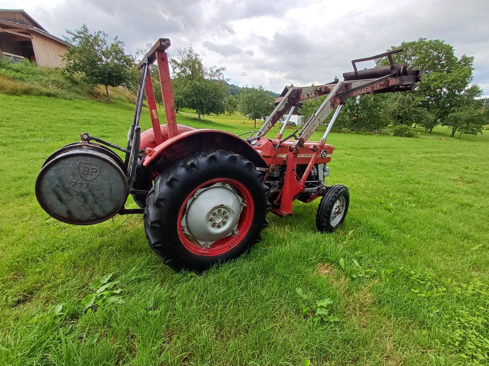 Traktor типа Massey Ferguson 135, Gebrauchtmaschine в Grattersdorf (Фотография 3)