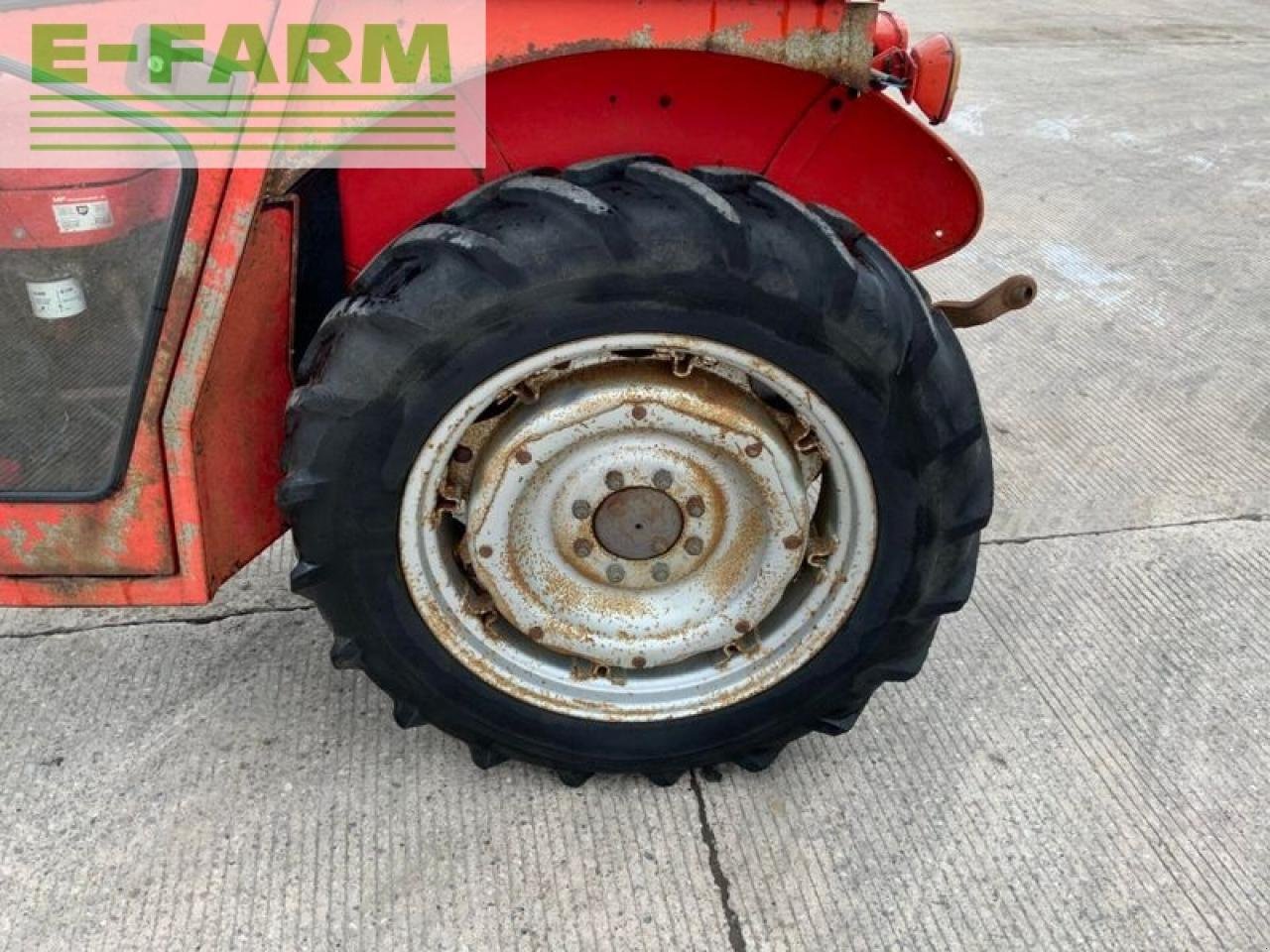 Traktor Türe ait Massey Ferguson 152 s narrow tractor, Gebrauchtmaschine içinde SHAFTESBURY (resim 13)