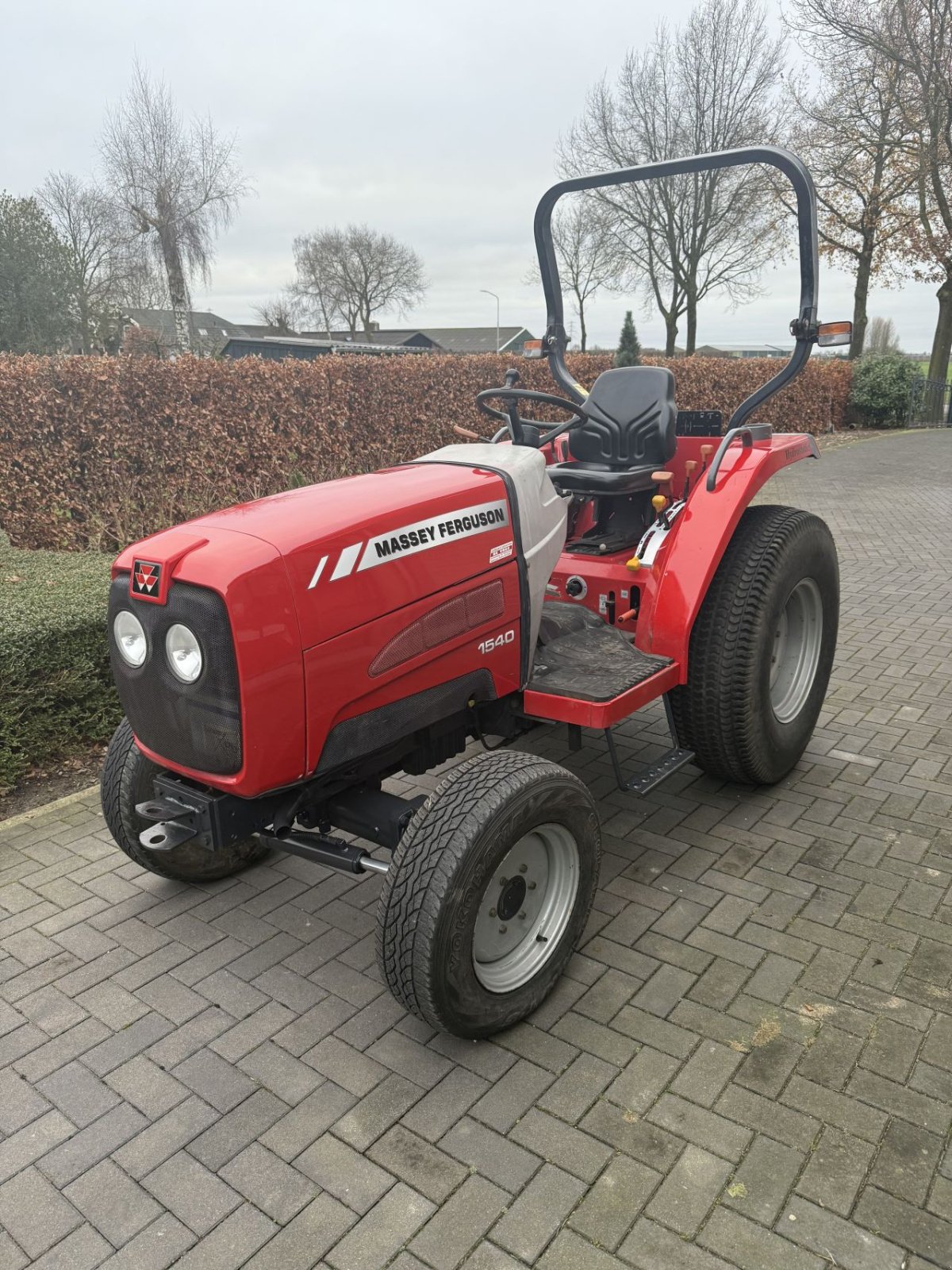 Traktor от тип Massey Ferguson 1540, Gebrauchtmaschine в Wadenoijen (Снимка 1)