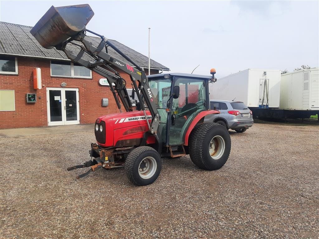 Traktor van het type Massey Ferguson 1547, Gebrauchtmaschine in Christiansfeld (Foto 1)