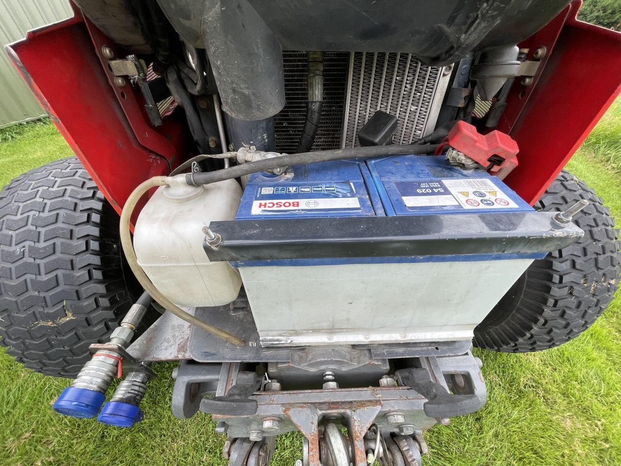 Traktor of the type Massey Ferguson 1547, Gebrauchtmaschine in Nieuw Roden (Picture 9)