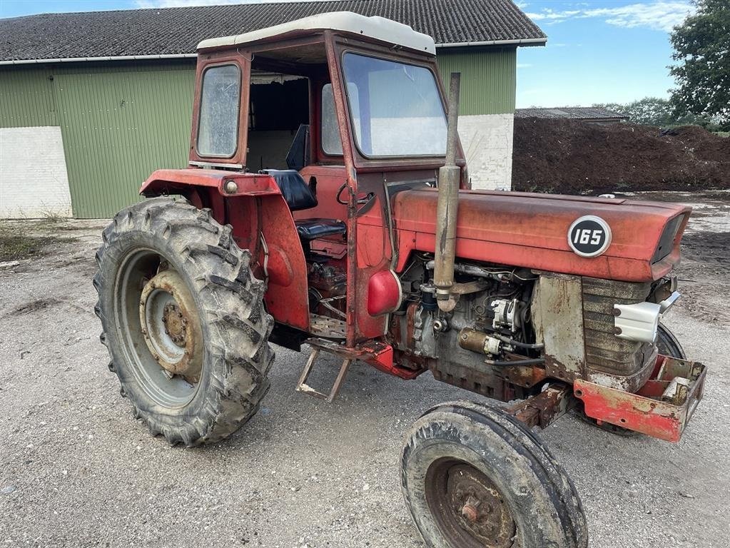 Traktor типа Massey Ferguson 165 PÅ VEJ HJEM!, Gebrauchtmaschine в Nørager (Фотография 1)