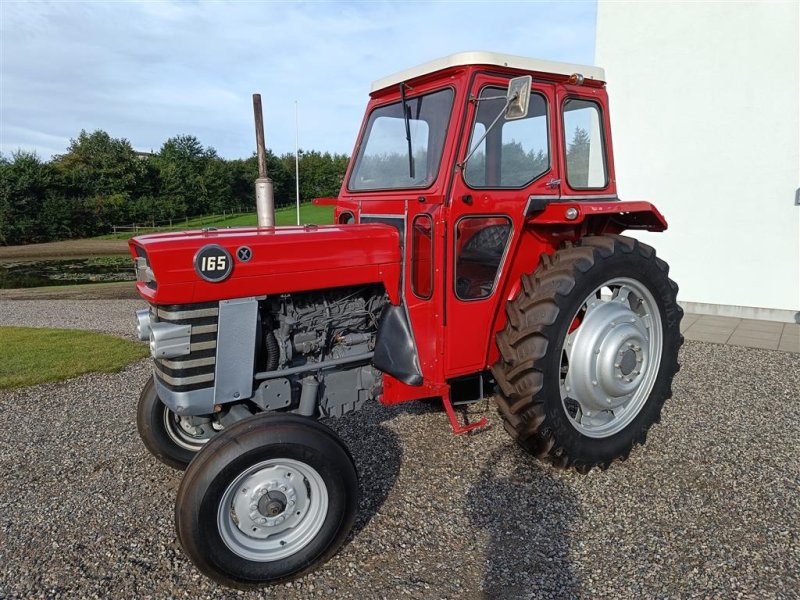 Traktor of the type Massey Ferguson 165 X Renoveret for gode 3 år siden og har ikke kørt meget siden. (momsfri), Gebrauchtmaschine in Egtved (Picture 1)