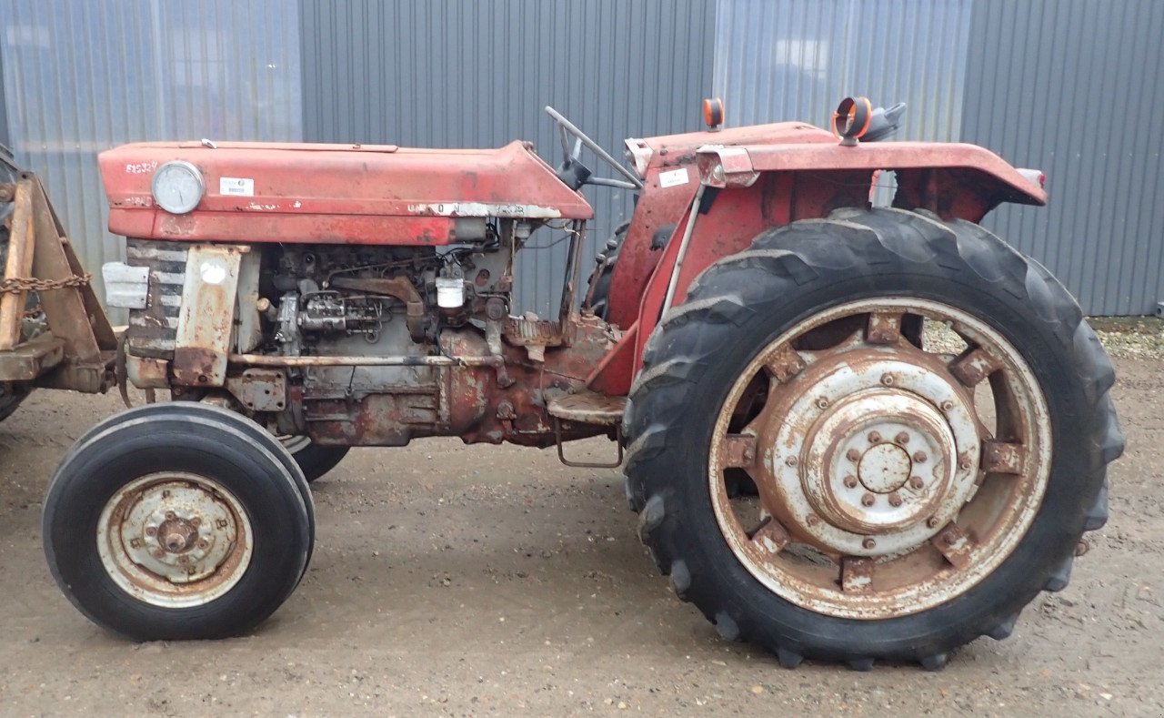 Traktor Türe ait Massey Ferguson 165, Gebrauchtmaschine içinde Viborg (resim 1)