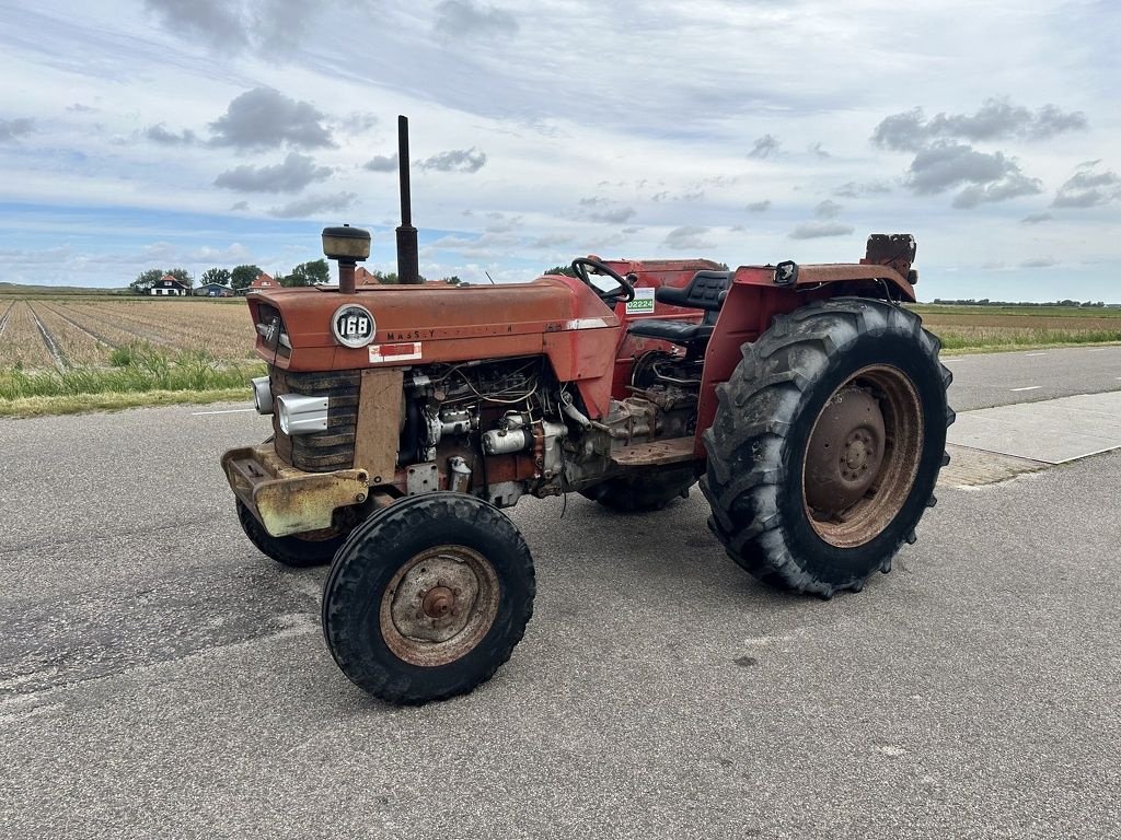 Traktor des Typs Massey Ferguson 168, Gebrauchtmaschine in Callantsoog (Bild 1)