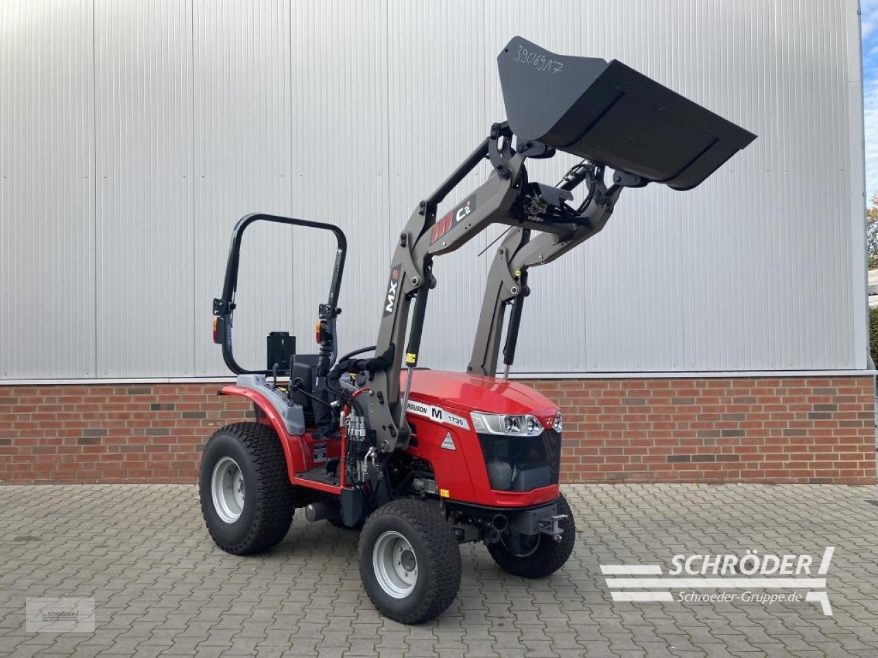 Traktor des Typs Massey Ferguson 1735 M HP ( ISEKI TH 5370 AHL ), Neumaschine in Völkersen (Bild 1)