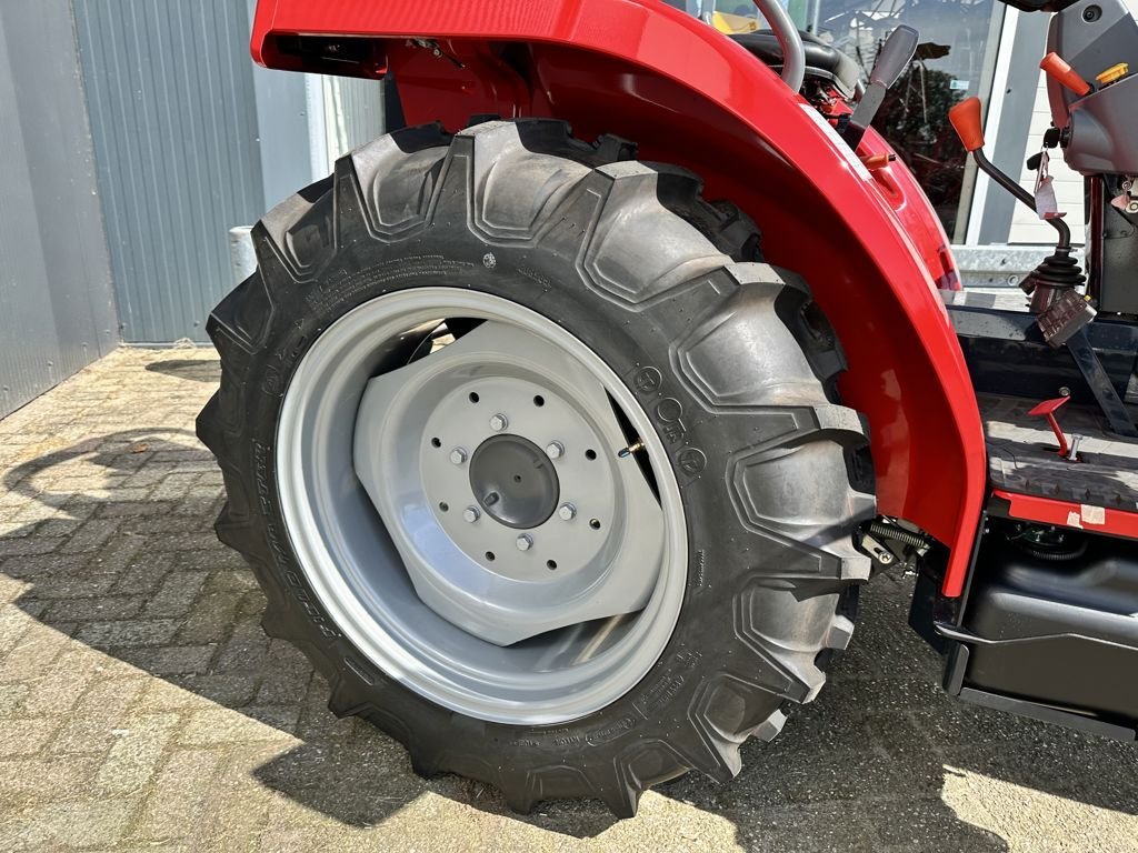 Traktor tipa Massey Ferguson 1740 E, Neumaschine u MARIENHEEM (Slika 9)