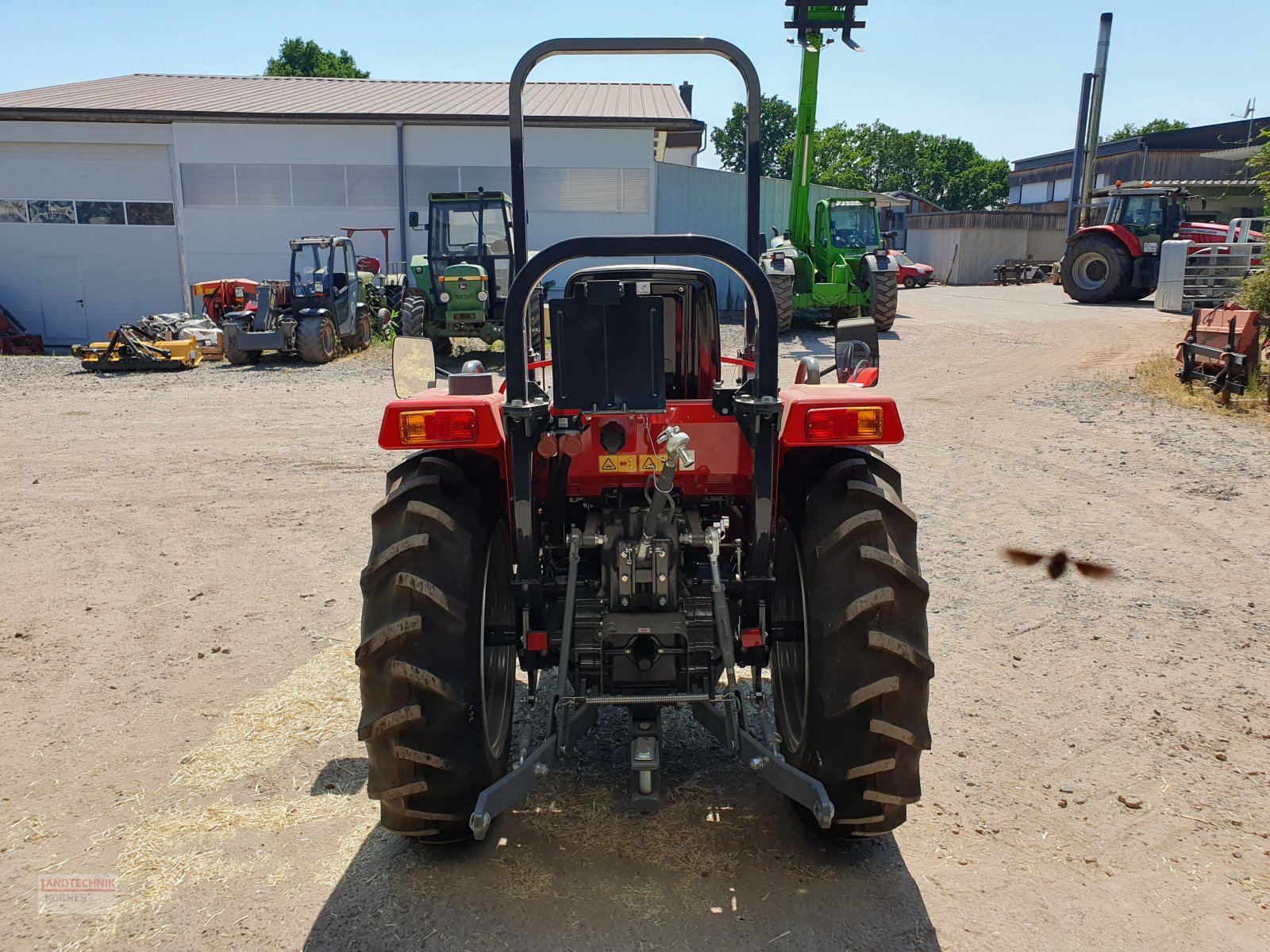 Traktor του τύπου Massey Ferguson 1740 E, Neumaschine σε Kirkel-Altstadt (Φωτογραφία 10)