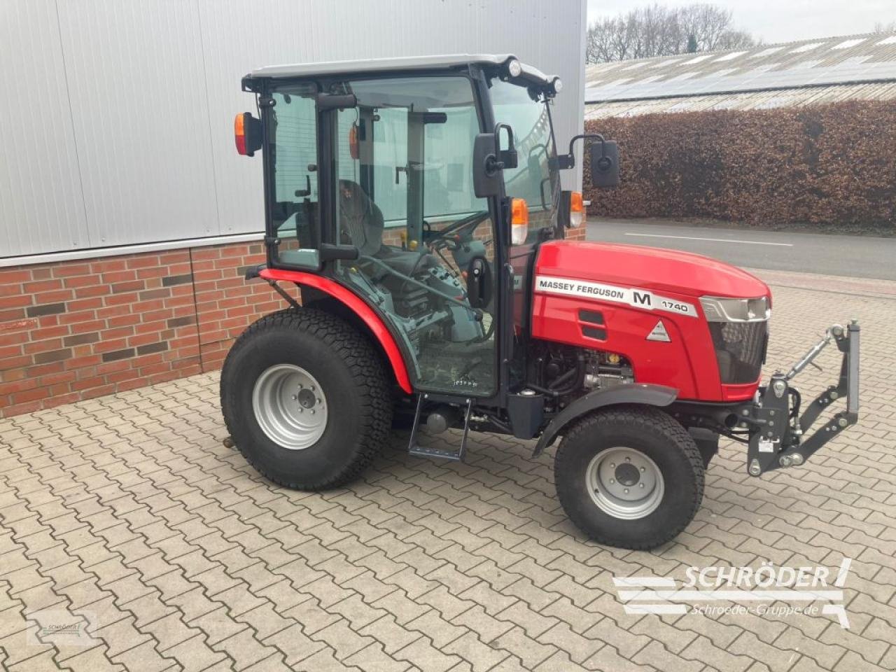 Traktor типа Massey Ferguson 1740 M H + CAB, Neumaschine в Wildeshausen (Фотография 4)