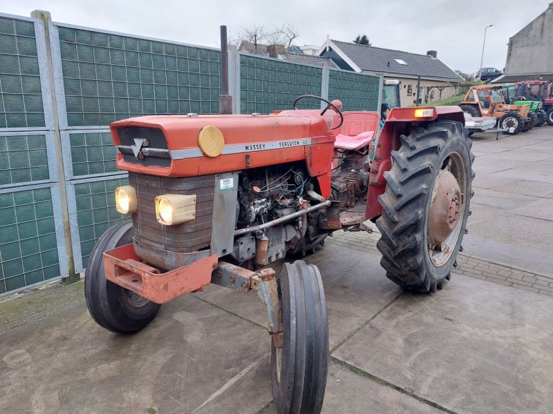 Traktor des Typs Massey Ferguson 175 S, Gebrauchtmaschine in Ouderkerk aan den IJssel