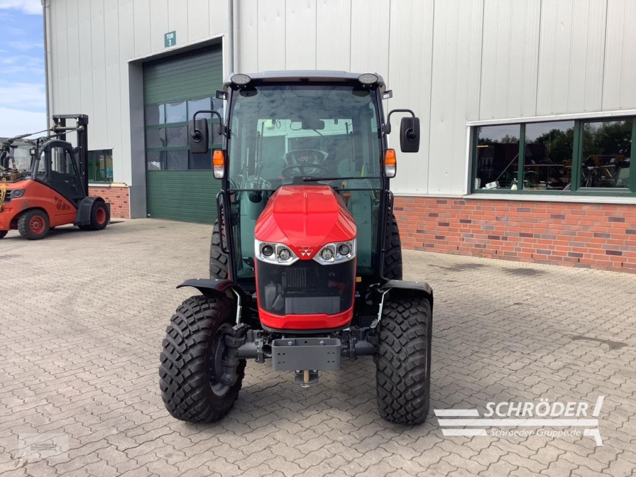 Traktor typu Massey Ferguson 1750 M HC ( ISEKI TG 6507 AHLK ), Neumaschine v Schwarmstedt (Obrázek 2)