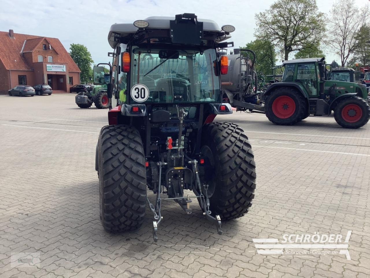 Traktor от тип Massey Ferguson 1750 M HC ( ISEKI TG 6507 AHLK ), Neumaschine в Schwarmstedt (Снимка 4)