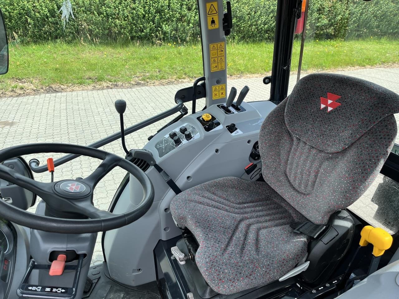 Traktor Türe ait Massey Ferguson 1750 M HC, Gebrauchtmaschine içinde Videbæk (resim 5)