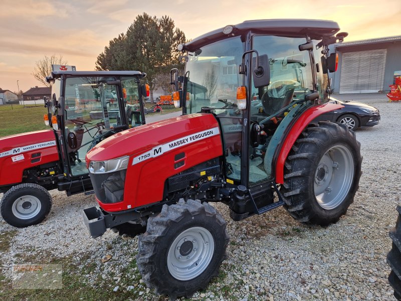 Traktor of the type Massey Ferguson 1755 M, Neumaschine in Pfoerring (Picture 1)