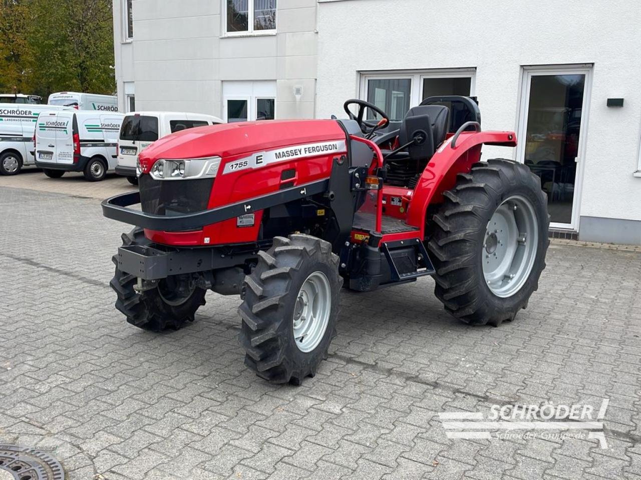 Traktor от тип Massey Ferguson 1755E MP, Neumaschine в Westerstede (Снимка 1)