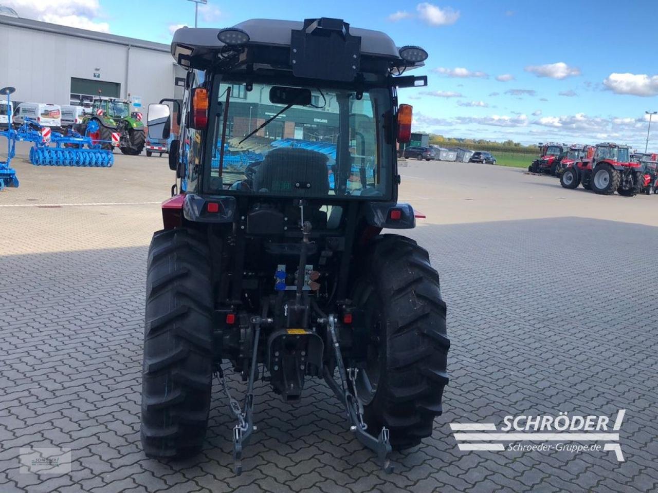 Traktor del tipo Massey Ferguson 1765 M HC ( ISEKI TG 6687 AHLK ), Neumaschine In Ahlerstedt (Immagine 4)