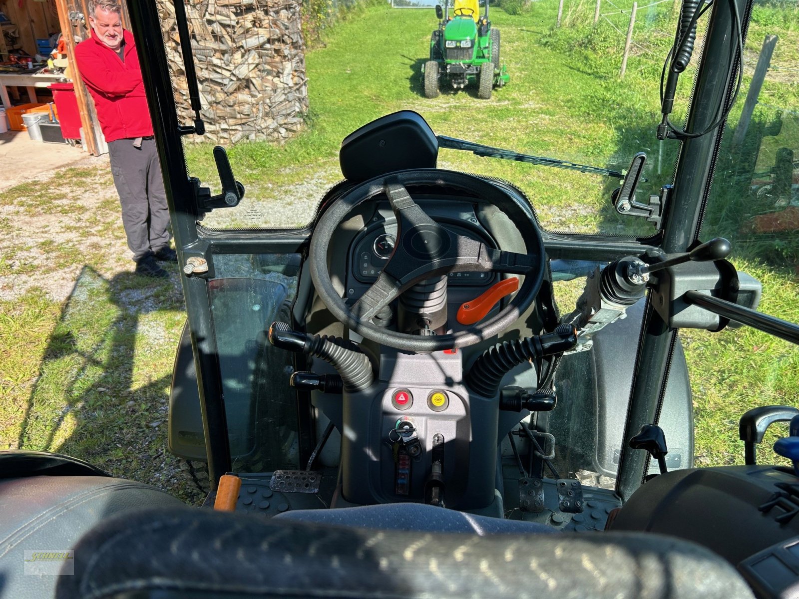 Traktor typu Massey Ferguson 2410, Gebrauchtmaschine w Söchtenau (Zdjęcie 9)