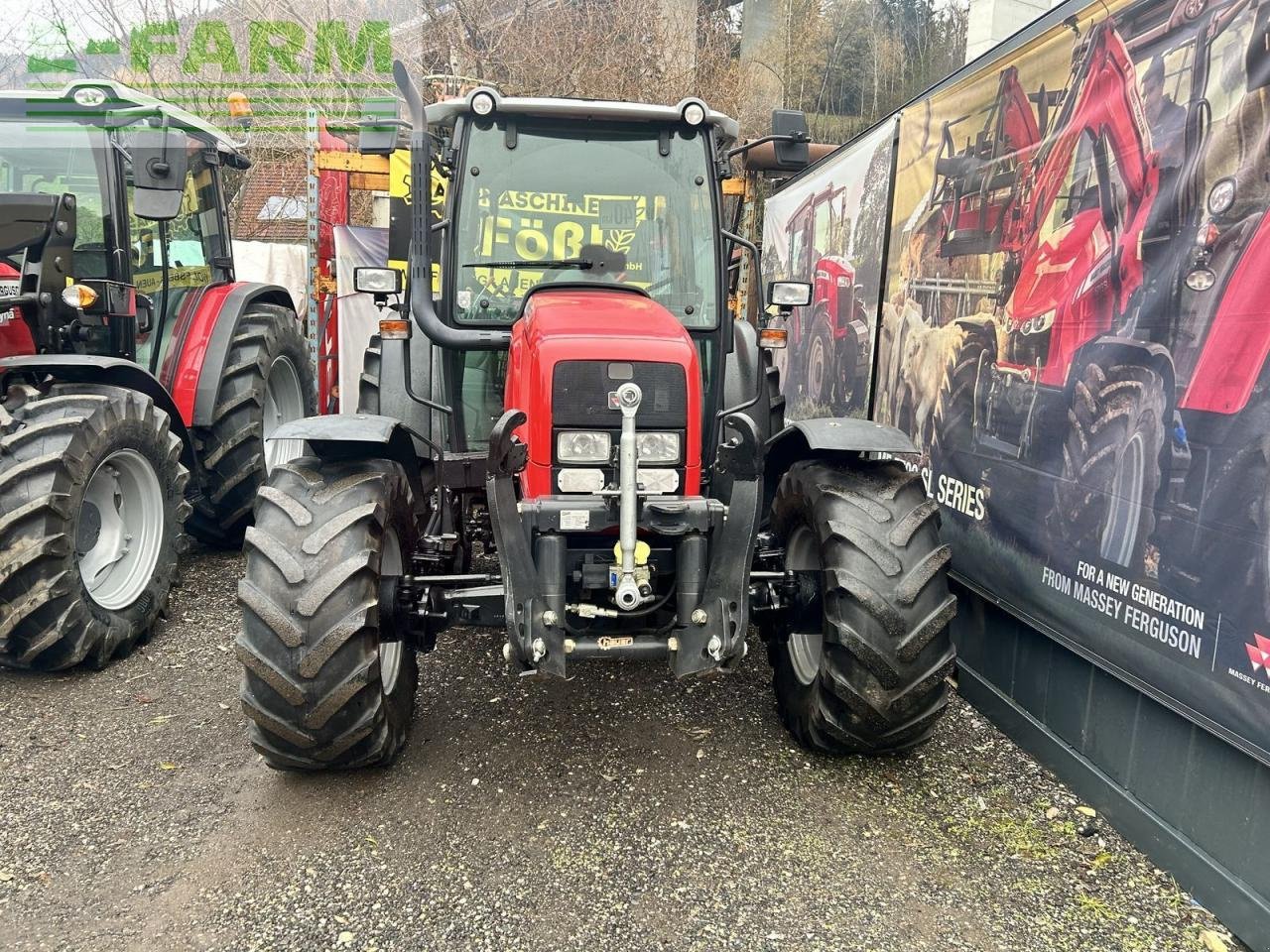 Traktor del tipo Massey Ferguson 2435 low profile, Gebrauchtmaschine en WOLFSBERG (Imagen 4)