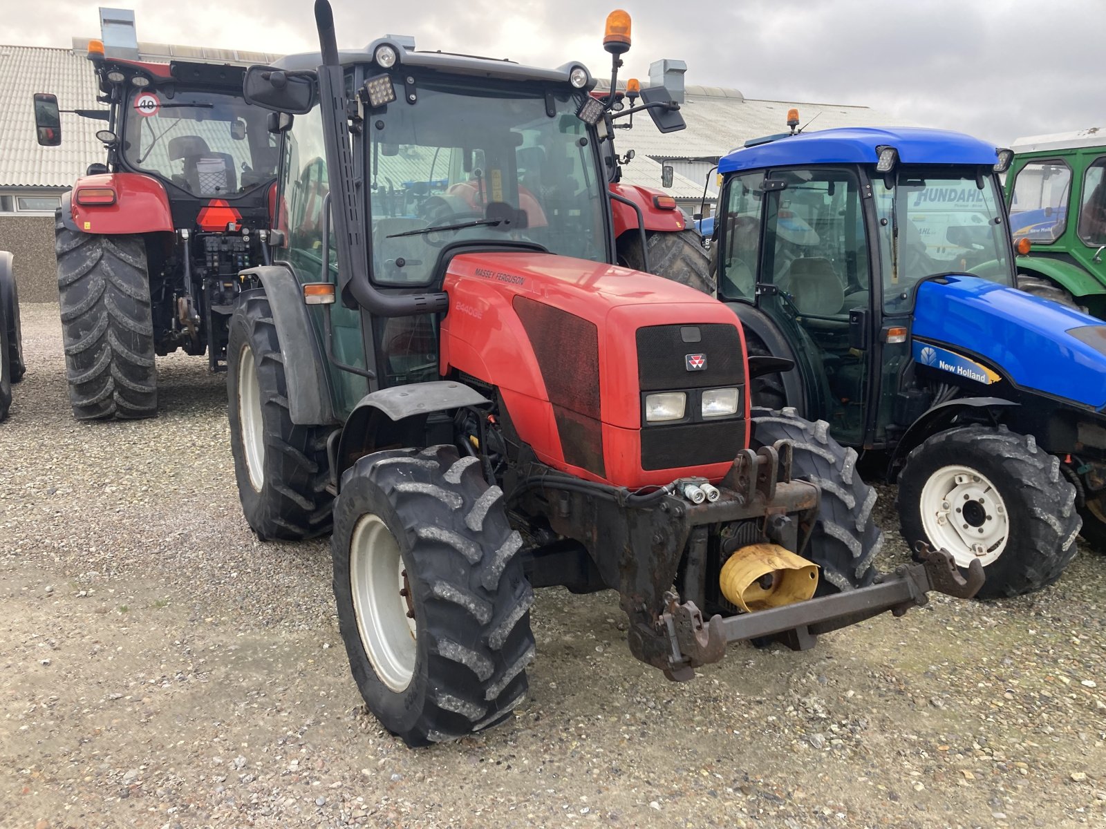 Traktor Türe ait Massey Ferguson 2440GE, Gebrauchtmaschine içinde Thisted (resim 3)