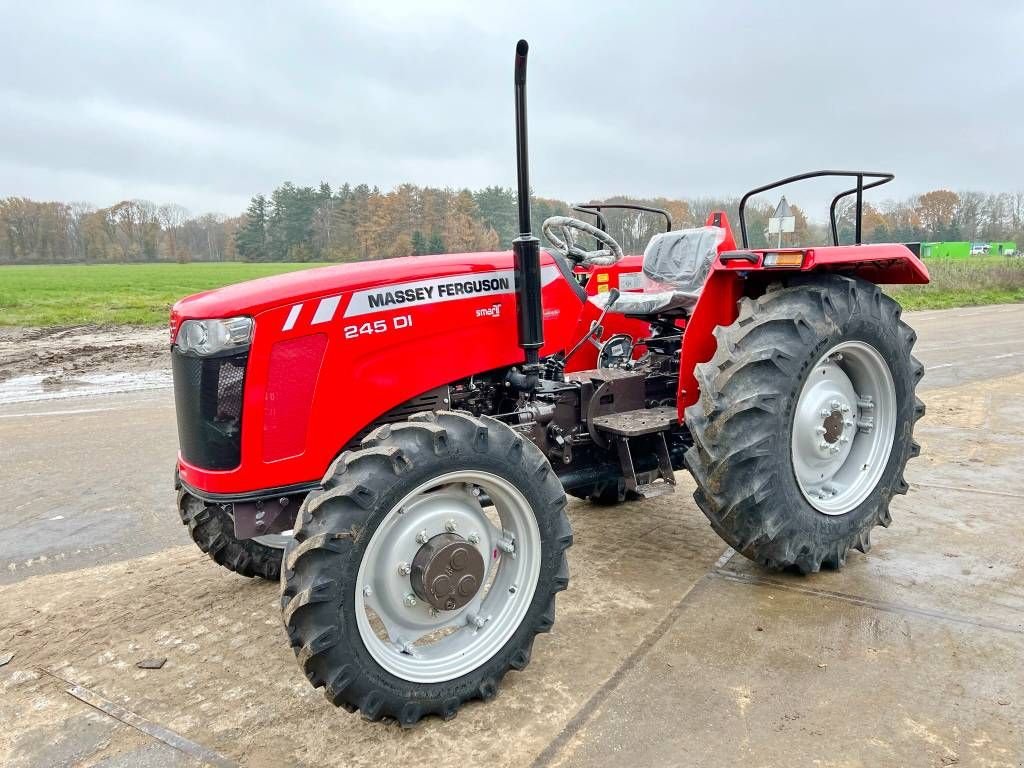 Traktor typu Massey Ferguson 245 DI 4WD 46HP - New / Unused, Neumaschine w Veldhoven (Zdjęcie 1)