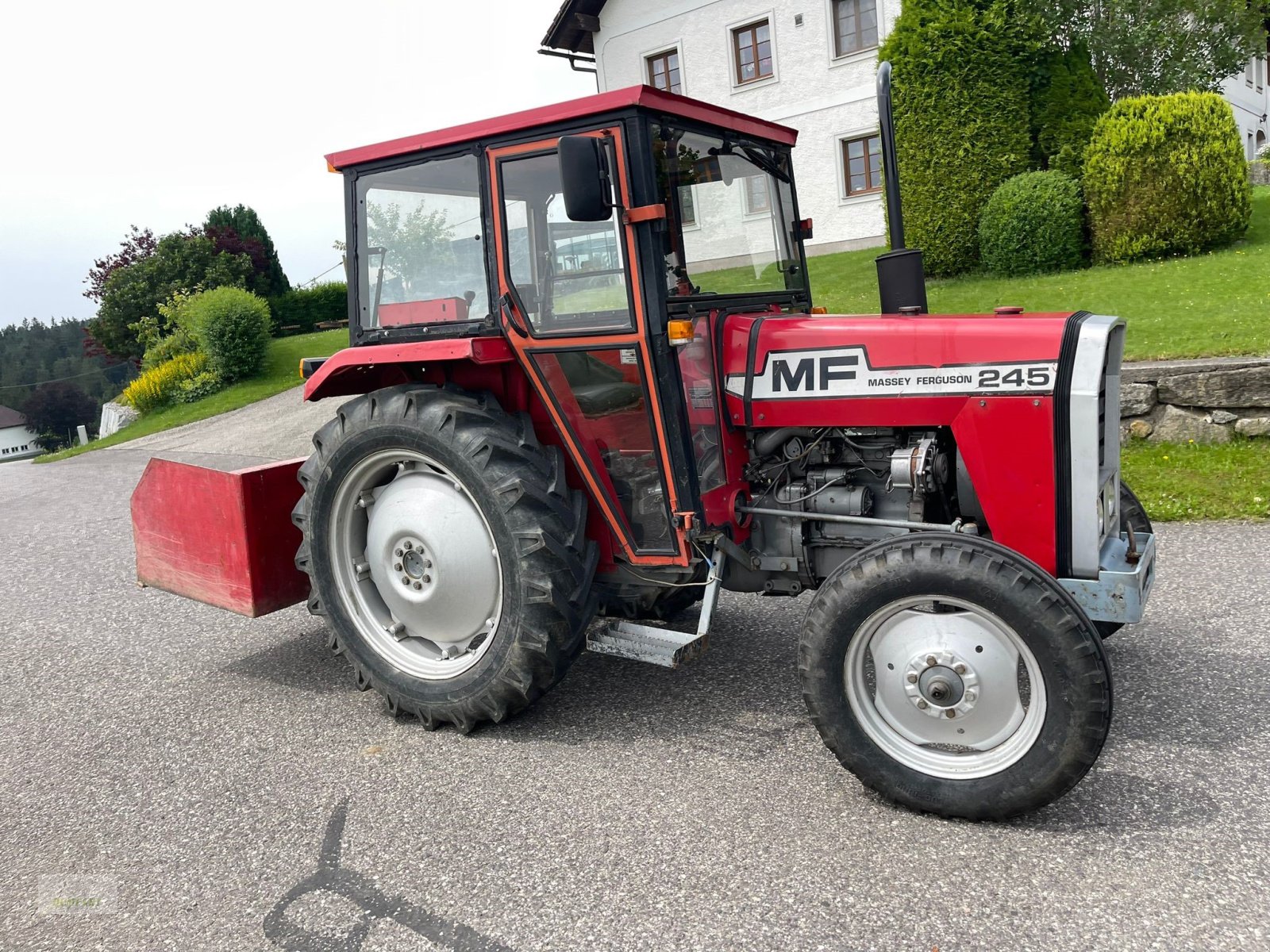 Traktor του τύπου Massey Ferguson 245, Gebrauchtmaschine σε Bad Leonfelden (Φωτογραφία 1)