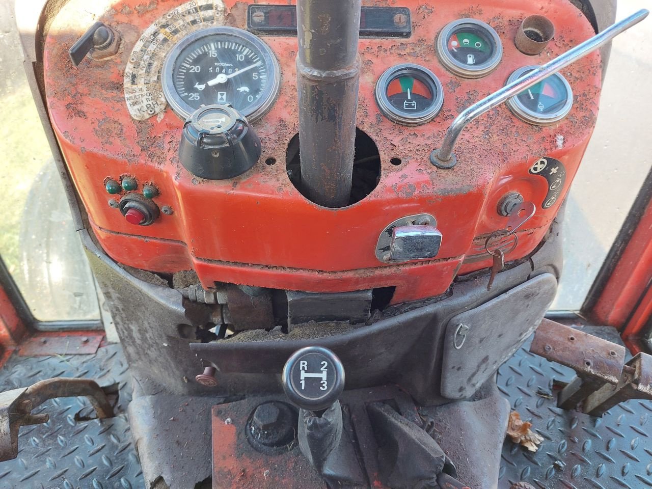 Traktor des Typs Massey Ferguson 250, Gebrauchtmaschine in Ouderkerk aan den IJssel (Bild 7)