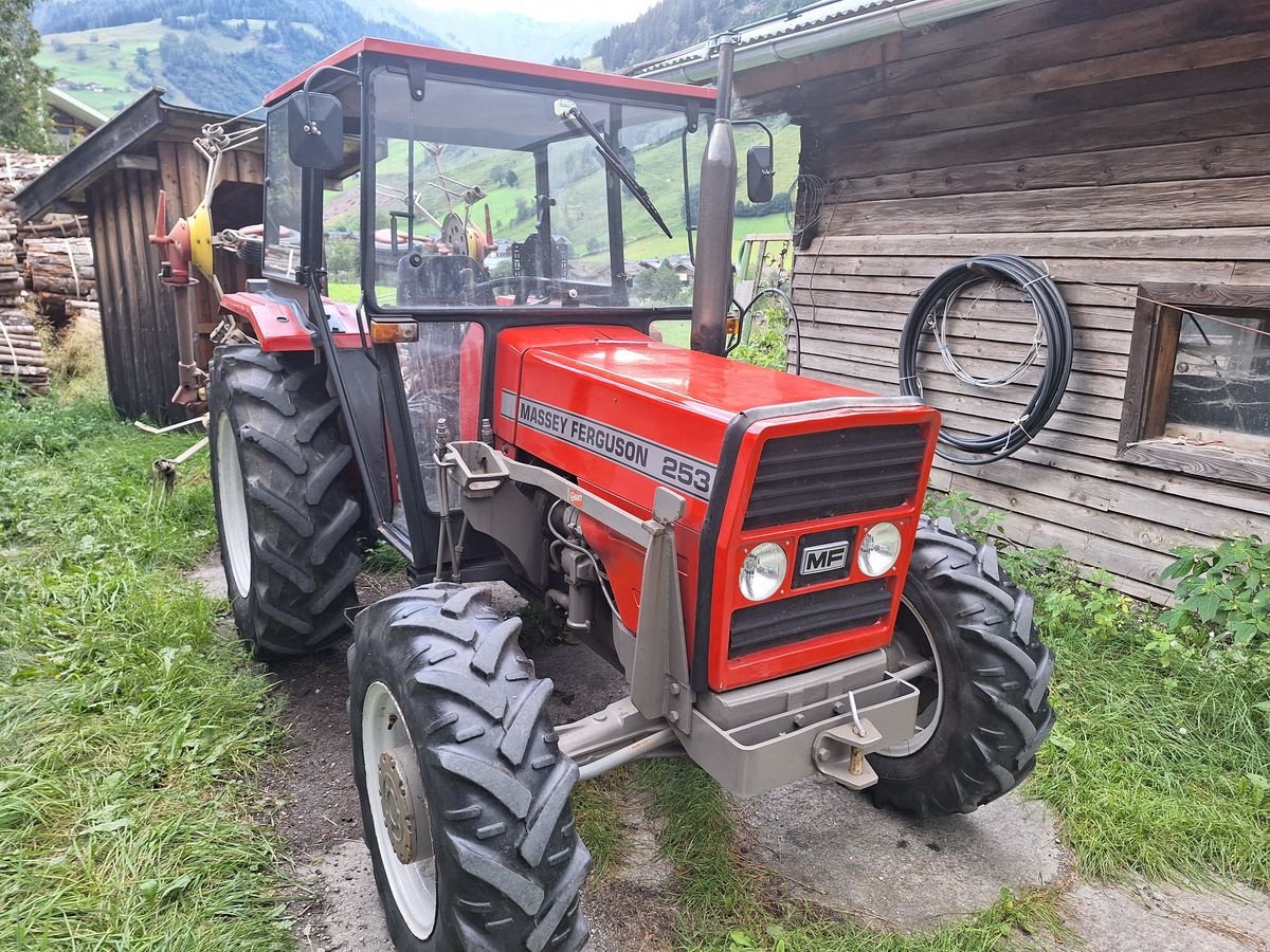 Traktor of the type Massey Ferguson 253-4, Gebrauchtmaschine in Burgkirchen (Picture 1)