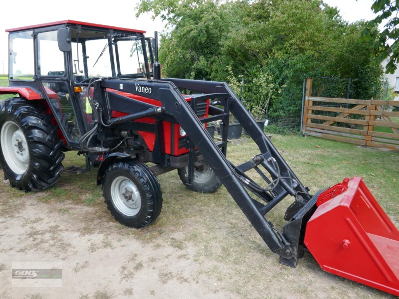 Traktor of the type Massey Ferguson 253 Hinterrad mit Servo, Frontlader H.G. und Niedrigkabine. Sehr guter Zustand!, Gebrauchtmaschine in Langenzenn