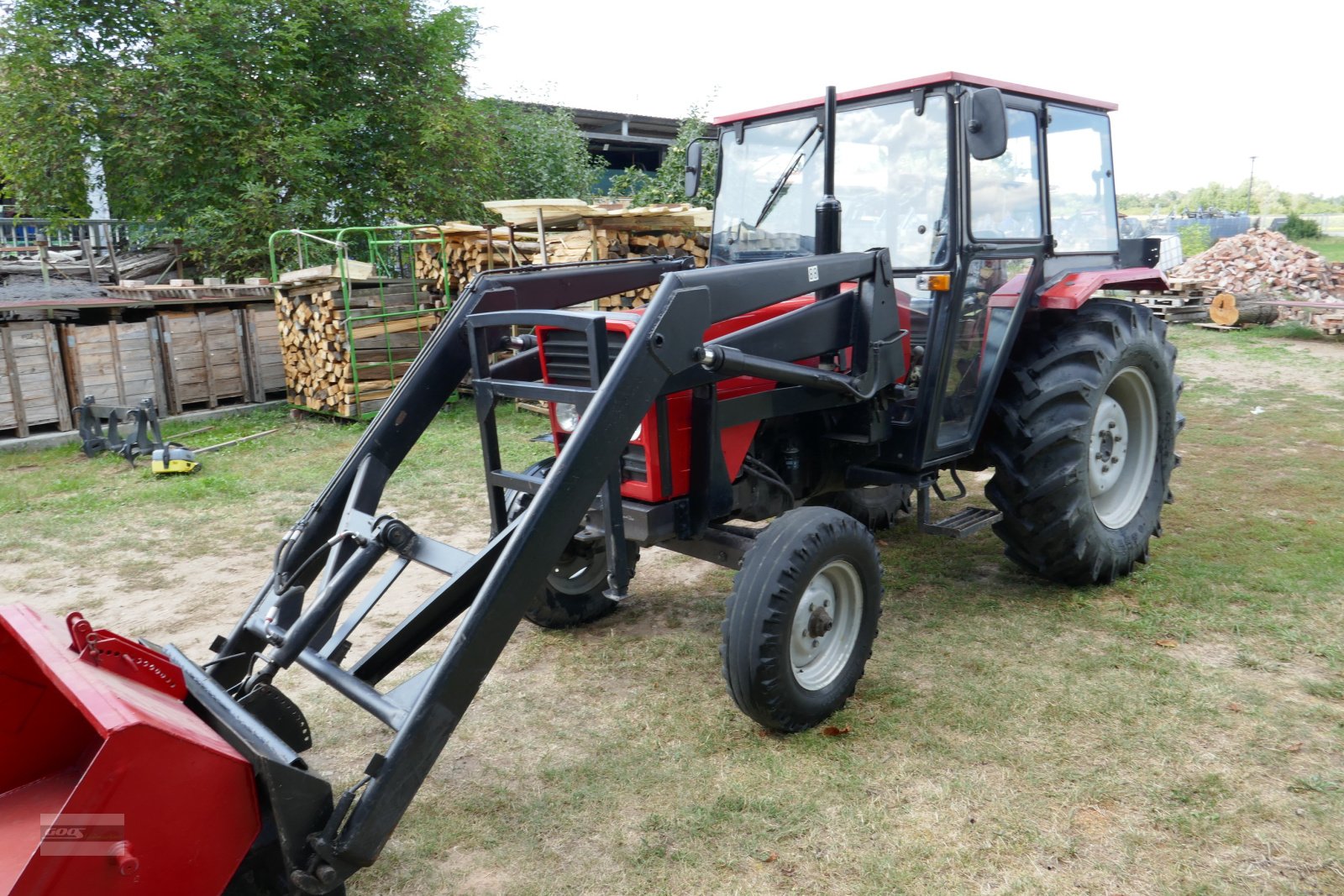 Traktor of the type Massey Ferguson 253 Hinterrad mit Servo, Frontlader H.G. und Niedrigkabine. Sehr guter Zustand!, Gebrauchtmaschine in Langenzenn (Picture 13)