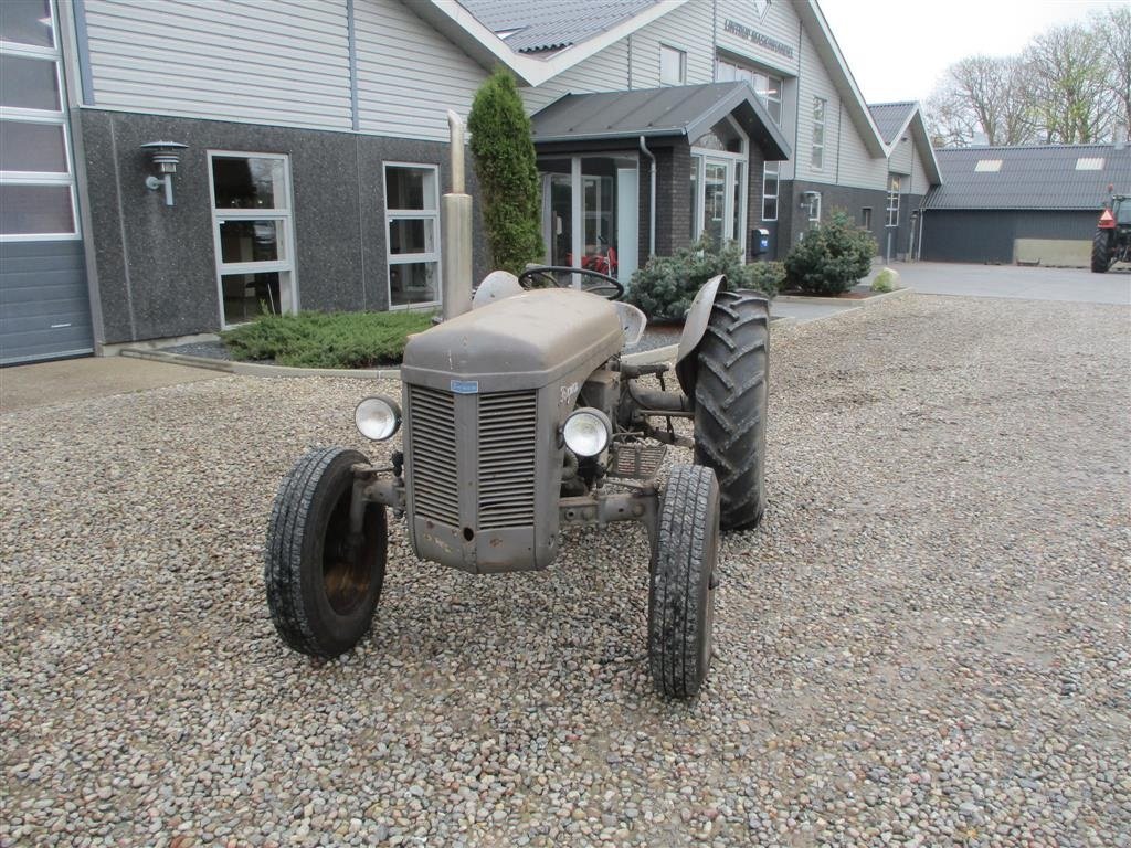 Traktor typu Massey Ferguson 26 Benzin Går godt, Gebrauchtmaschine v Lintrup (Obrázek 8)