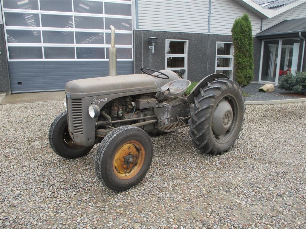 Traktor van het type Massey Ferguson 26 Benzin Går godt, Gebrauchtmaschine in Lintrup (Foto 2)