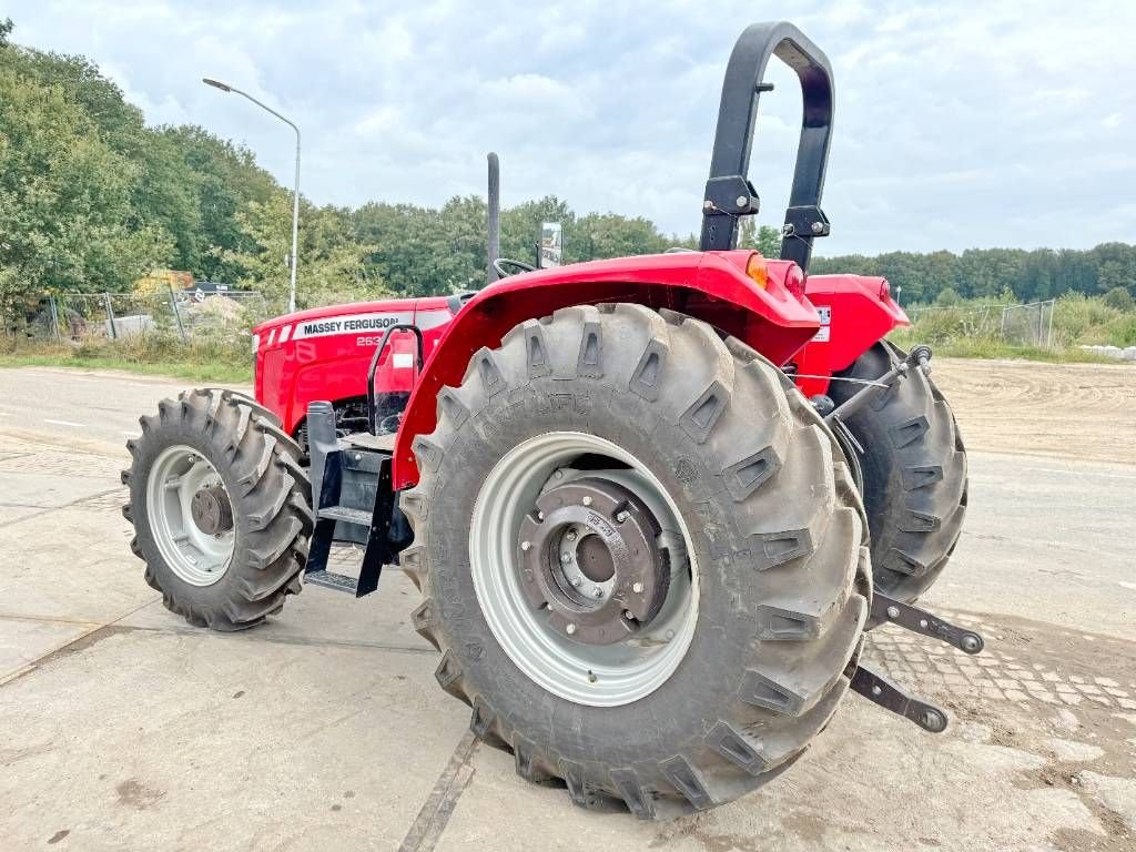 Traktor des Typs Massey Ferguson 2635 4WD 75HP - New / Unused / 55kw, Neumaschine in Veldhoven (Bild 2)