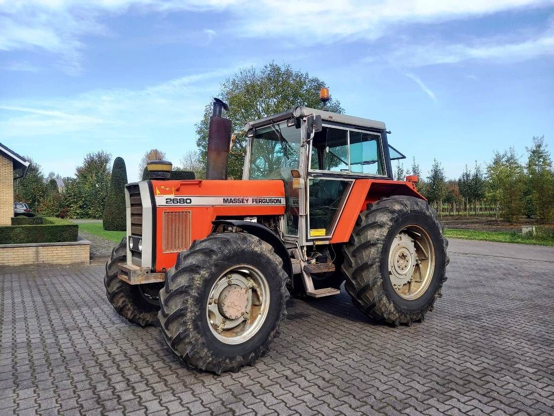 Traktor van het type Massey Ferguson 2680, Gebrauchtmaschine in Boxtel (Foto 2)