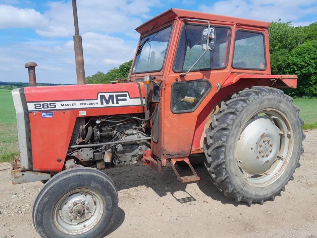 Traktor du type Massey Ferguson 285  4 stk. MF traktorer, Gebrauchtmaschine en Skive (Photo 1)