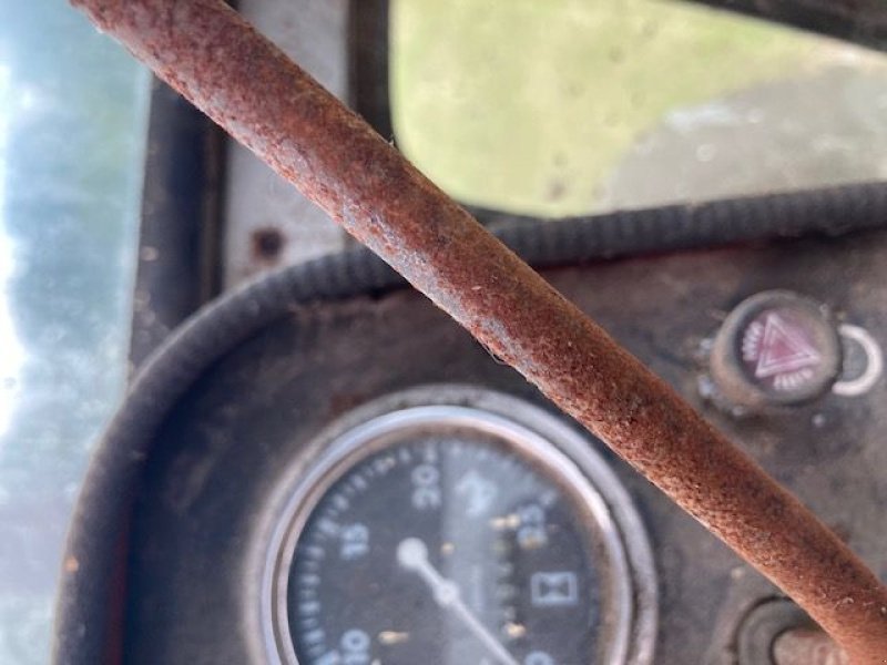 Traktor van het type Massey Ferguson 285 en 575, Gebrauchtmaschine in Emmer-Compascuum (Foto 10)