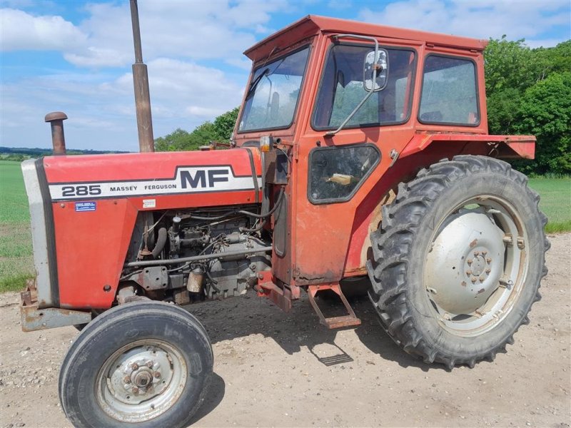 Traktor a típus Massey Ferguson 285 og 3 stk. MF 265 og 1 stk. MF 590, Gebrauchtmaschine ekkor: Skive