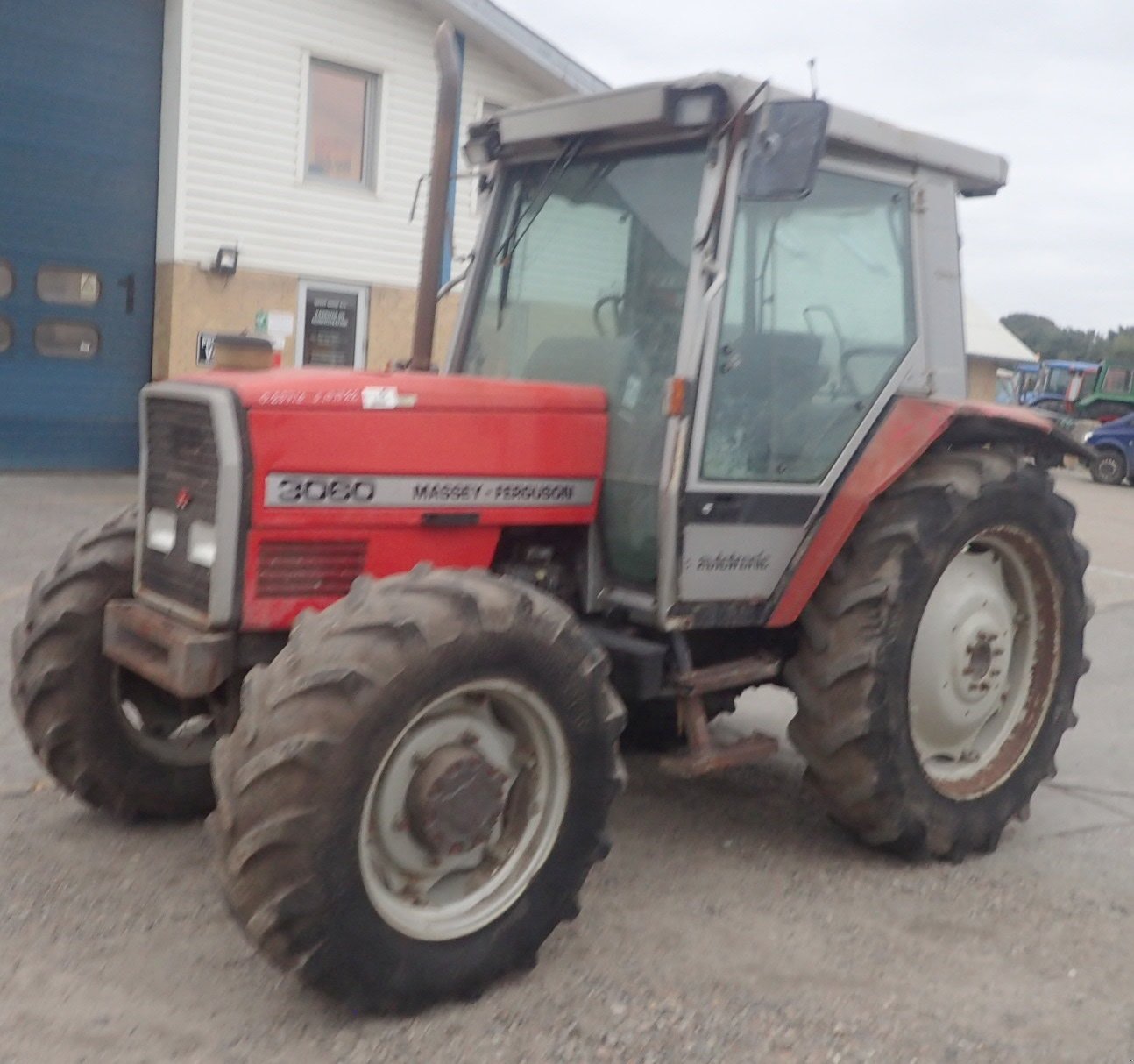 Traktor Türe ait Massey Ferguson 3060, Gebrauchtmaschine içinde Viborg (resim 2)