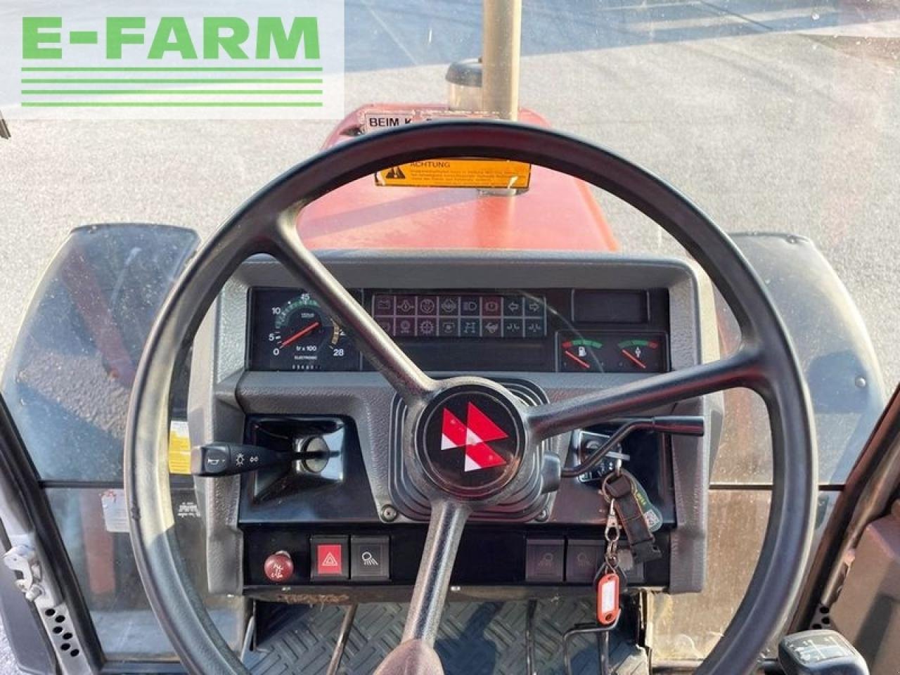 Traktor des Typs Massey Ferguson 3065-4 special, Gebrauchtmaschine in SANKT MARIENKIRCHEN BEI SCHÄRDING (Bild 6)